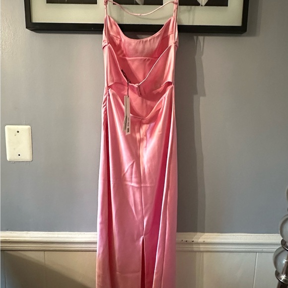 ZARA PINK SATIN EFFECY CUT OUT DRESS - VIRAL TIKTOK - Picture 9 of 14